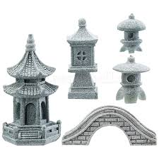 Pagoda Lantern Garden Statue