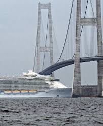 largest cruise ship clears bridge