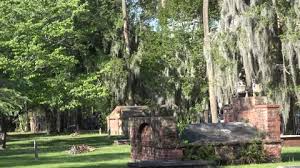 Colonial Park Cemetery In Savannah