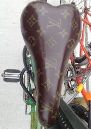 Logo Louisvuitton Hipster Bike Seat