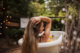 Outdoor Bathtub Boudoir Photoshoot