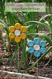 8 Diy Garden Art Flowers From Recycled