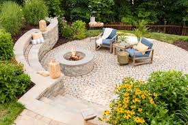 Inspiring Retaining Wall Fire Pit Ideas