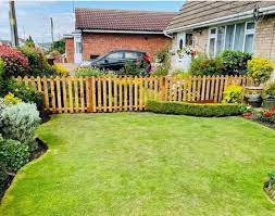 6ft X 4ft Picket Fence Panel Pointed