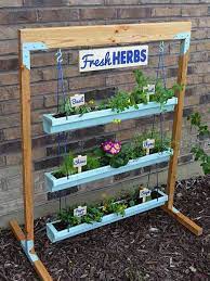 9 Diy Vertical Gardens For Better Herbs