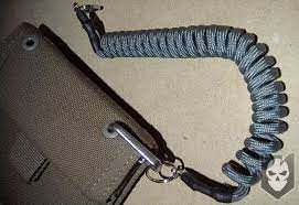 Diy Coiled Paracord Lanyard To Retain