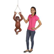 Hanging Baby Orangutan Statue Ne867215