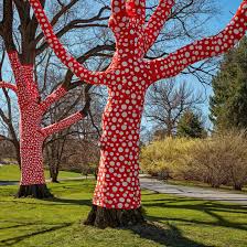 Yayoi Kusama Wraps Trees Of New York