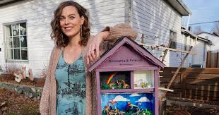 Sidewalk Joy Kiosks Offer Free Toys
