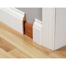 Covertrim 19 32 In X 5 1 4 In X 96 In Mdf Crown Moulding