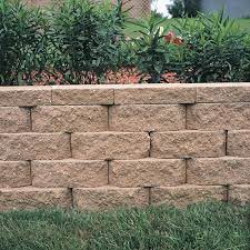 Pavestone 4 In X 11 75 In X 6 75 In San Diego Tan Concrete Retaining Wall Block 144 Pieces 46 6 Sq Ft Pallet