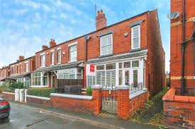 Houses For In Bredbury Park