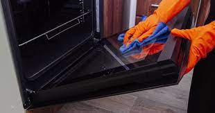 Simple 69p Oven Tray Cleaning