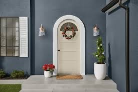 Festive Spray Paint Projects For The