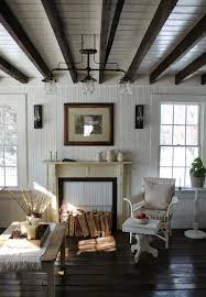 33 cozy living rooms with wooden beams
