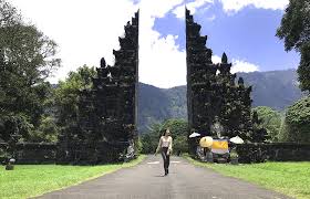 Iconic Bali Gate Tour Explore Bali For