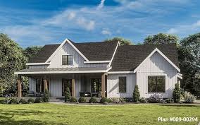 6 Modern Farmhouse Style Homes