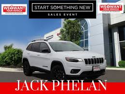 New 2023 Jeep Cherokee Altitude Sport