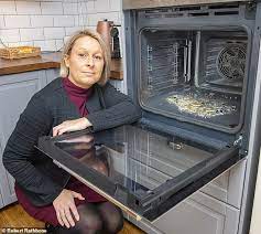 Whirlpool Oven Explodes At 400c And