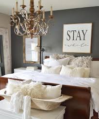 Decorate An Ultimate Guest Room