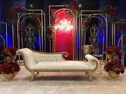 Wedding Couple Sofa At Best In