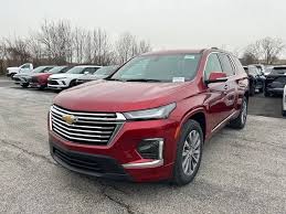 New 2023 Chevrolet Traverse Premier Suv