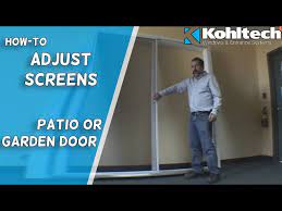 Screen Adjustment On A Patio Or Garden