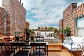 Beacon Hill Townhouse With A Roof Deck