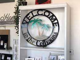 Personalized Welcome Palm Tree Scene