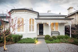 Victorian Style Armadale House Gets A
