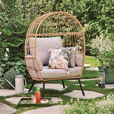 Choose The Right Outdoor Furniture