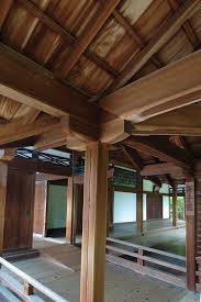 exposed wooden posts and beams design