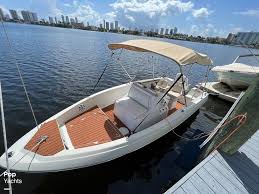 Sold Bayliner Trophy 1910 Boat In