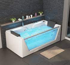 Whirlpool Bath Tub With 14 Massage Jets
