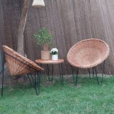 Wicker Chairs And Wicker Round Table