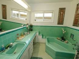 Beautiful Vintage Bathrooms Over The