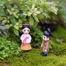 Miniature Wedding Couple Fairy Garden