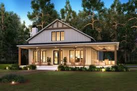Rectangular Ranch With Barndo Style