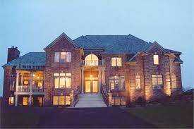 Colonial French Home With 4 Bdrms
