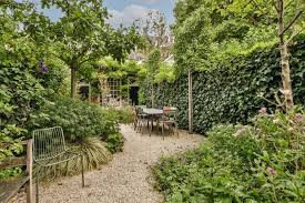 Smart Ideas For Small Garden Design