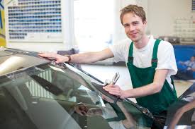 Do You Tip Windshield Installers Like