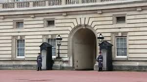 Guards Of Buckingham Palace In London
