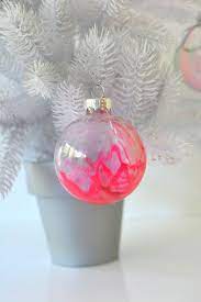 Make Marbled Ornaments Meri