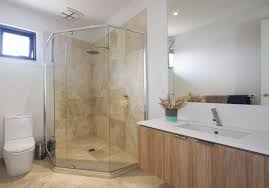 Primary Bathrooms With Corner Showers
