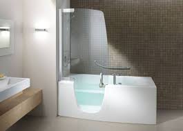 Stylish Bathtubs And Shower Enclosures