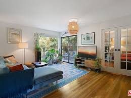 11121 Queensland St Unit D31 Los