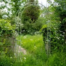 Garden Arches Stunning Classic