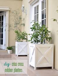 Diy Criss Cross Outdoor Planters