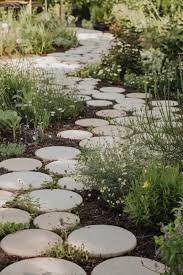 40 Backyard Ideas With Pavers
