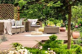 15 Outstanding Decking Ideas To Inspire